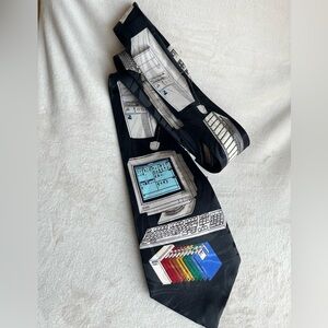 Vintage Computer tech 80’ office attire